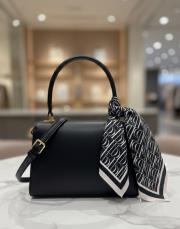 fular imza monogram siyah krem