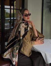 eda cömert’in tercihi cool belt haki floş şal  2