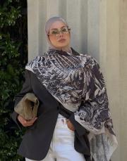 betül soğuksulu’nun tercihi flamıngo kahve omuz şalı  3